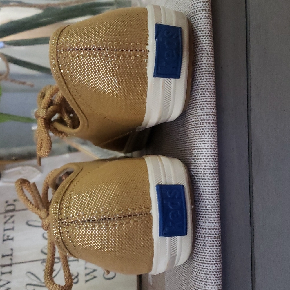 NWOT Keds gold shoes - Picture 5 of 7
